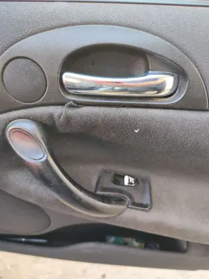 Foto de MANETA INTERIOR DELANTERA DERECHA ALFA ROMEO 147 (190) 1.9 JTD CAT (110 CV / 81 KW)