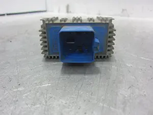 Foto de CAJA PRECALENTAMIENTO OPEL ZAFIRA B 1.9 CDTI (120 CV / 88 KW) referencia 55353011 foto 2