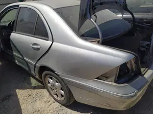Foto de AFORADOR MERCEDES-BENZ CLASE C (BM 203) BERLINA 2.2 CDI CAT (143 CV / 105 KW) referencia A2034705194