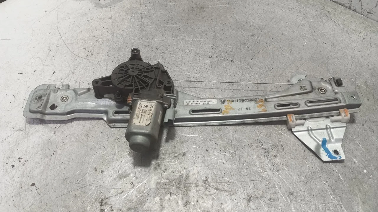 Foto de ELEVALUNAS TRASERO DERECHO CITROEN C-ELYSÉE 1.6 HDi FAP (92 CV / 68 KW) referencia 9674437280