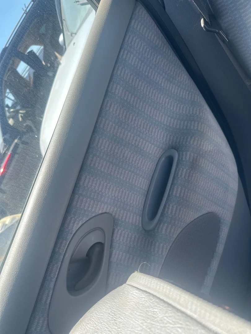 Foto de GUARNECIDO PUERTA TRASERA DERECHA FORD MONDEO FD BERL./TURNIER 1.8 16V CAT (116 CV / 85 KW)