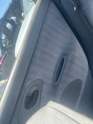 Foto de GUARNECIDO PUERTA TRASERA DERECHA FORD MONDEO FD BERL./TURNIER 1.8 16V CAT (116 CV / 85 KW)