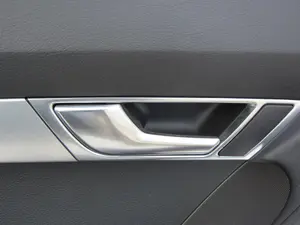 Foto de MANETA INTERIOR TRASERA IZQUIERDA AUDI A6 BERLINA (4F2) 4.2 V8 40V (335 CV / 246 KW)