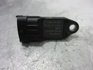 Foto de SENSOR PRESION PORSCHE CAYENNE (TIPO 92A) referencia 0261230248