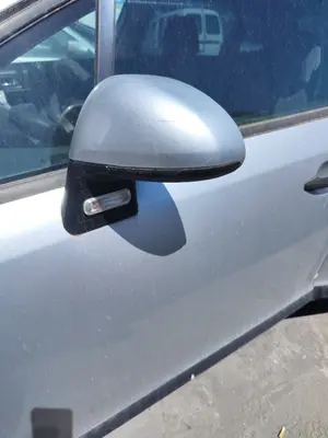 Foto de RETROVISOR IZQUIERDO CITROEN C4 BERLINA 1.6 16V HDi (90 CV / 66 KW) referencia 8149YP