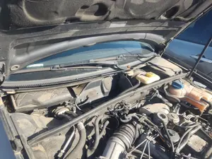 Foto de TORPEDO AUDI A4 CABRIOLET (8H) 2.5 V6 24V TDI (163 CV / 120 KW)