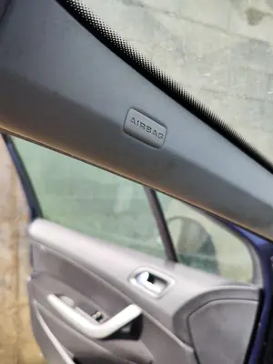 Foto de AIRBAG CORTINA DELANTERO IZQUIERDO PEUGEOT 308 1.6 16V (120 CV / 88 KW) referencia 8338U8