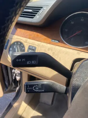 Foto de MANDO INTERMITENTES VOLKSWAGEN PASSAT BERLINA (3C2) 2.0 TDI (140 CV / 103 KW)