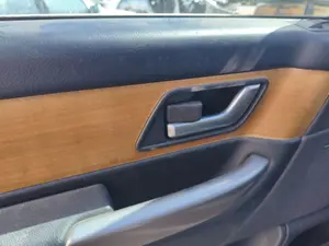Foto de MANETA INTERIOR DELANTERA IZQUIERDA LAND ROVER RANGE ROVER SPORT 4.4 V8 CAT (299 CV / 220 KW) referencia LR031885