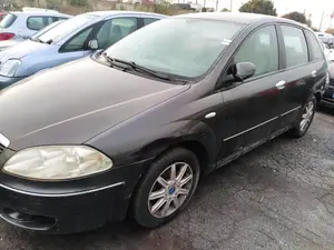 Foto de PASO RUEDA DELANTERO IZQUIERDO FIAT CROMA (194) 1.9 JTD 16V CAT (150 CV / 110 KW) referencia 0051745711