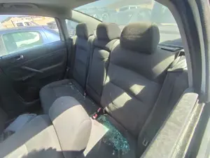 Foto de CINTURON SEGURIDAD TRASERO IZQUIERDO VOLKSWAGEN PASSAT BERLINA (3B3) 1.9 TDI (131 CV / 96 KW)