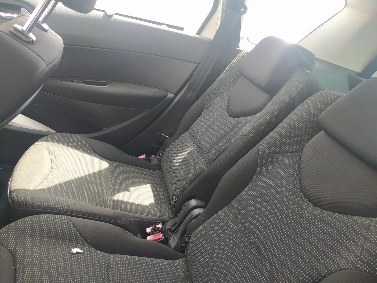 Foto de CINTURON SEGURIDAD TRASERO DERECHO PEUGEOT 308 SW 2.0 16V HDi FAP CAT (RHR / DW10BTED4) (136 CV / 100 KW)