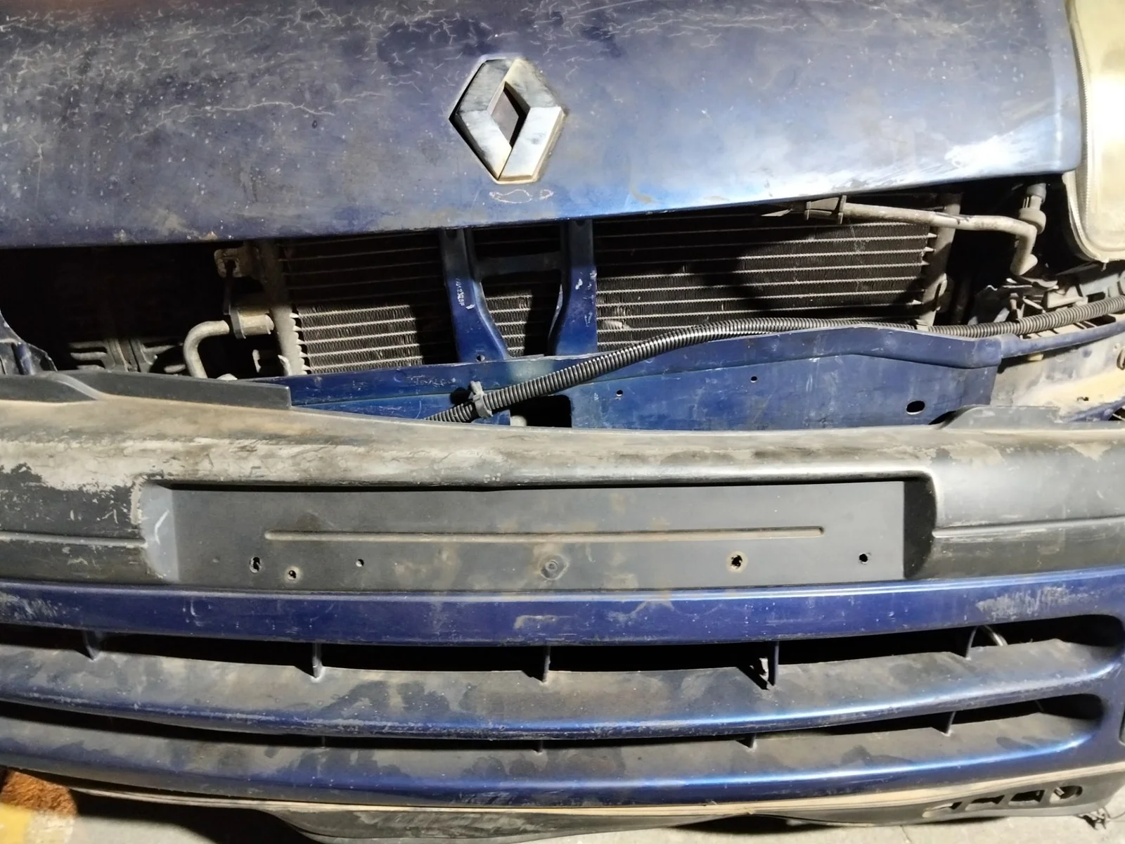 Foto de RADIADOR AGUA RENAULT CLIO II FASE I (B/CB0) 1.4 16V (98 CV / 72 KW)