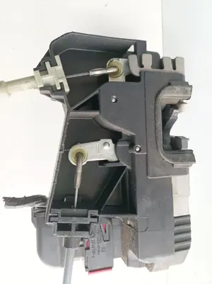 Foto de CERRADURA PUERTA DELANTERA IZQUIERDA OPEL ZAFIRA A 2.2 16V DTI CAT (Y 22 DTR / L50) (125 CV / 92 KW) referencia 24444015 foto 2
