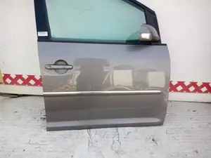 Foto de PUERTA DELANTERA DERECHA VOLKSWAGEN TOURAN (1T2) 1.9 TDI (105 CV / 77 KW)
