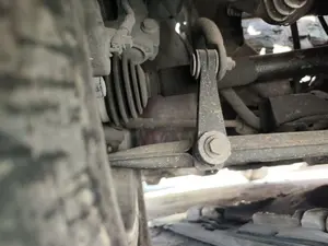Foto de BRAZO SUSPENSION DELANTERO DERECHO VOLKSWAGEN GOLF IV BERLINA (1J1)(10.1997) 1.9 TDI (90 CV / 66 KW)
