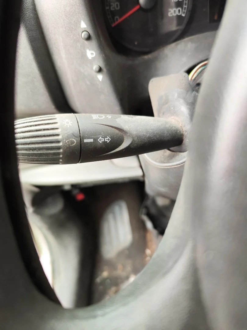 Foto de MANDO LUCES FIAT I DOBLÒ (119) 1.9 JTD CAT (105 CV / 77 KW)