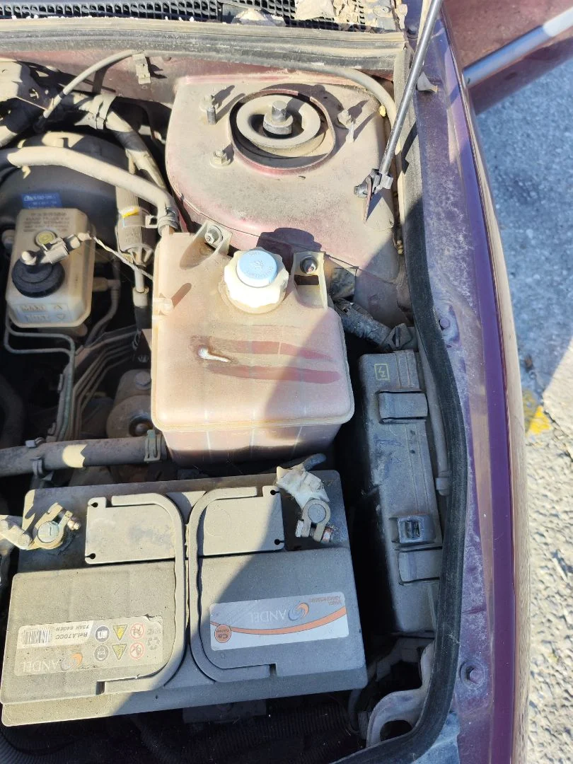 Foto de DEPOSITO EXPANSION RENAULT LAGUNA (B56) 2.0 (113 CV / 83 KW)