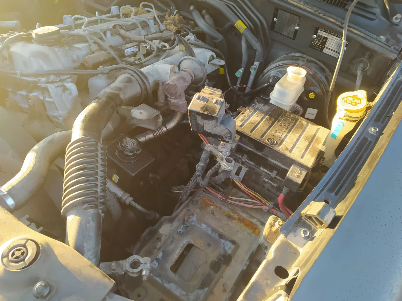 Foto de CENTRALITA MOTOR UCE SSANGYONG REXTON 2.9 Turbodiesel CAT (120 CV / 88 KW)