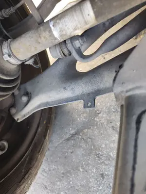 Foto de BRAZO SUSPENSION DELANTERO DERECHO MERCEDES-BENZ VITO FURGÓN (447) 1.6 CDI CAT (114 CV / 84 KW) referencia A4473307600