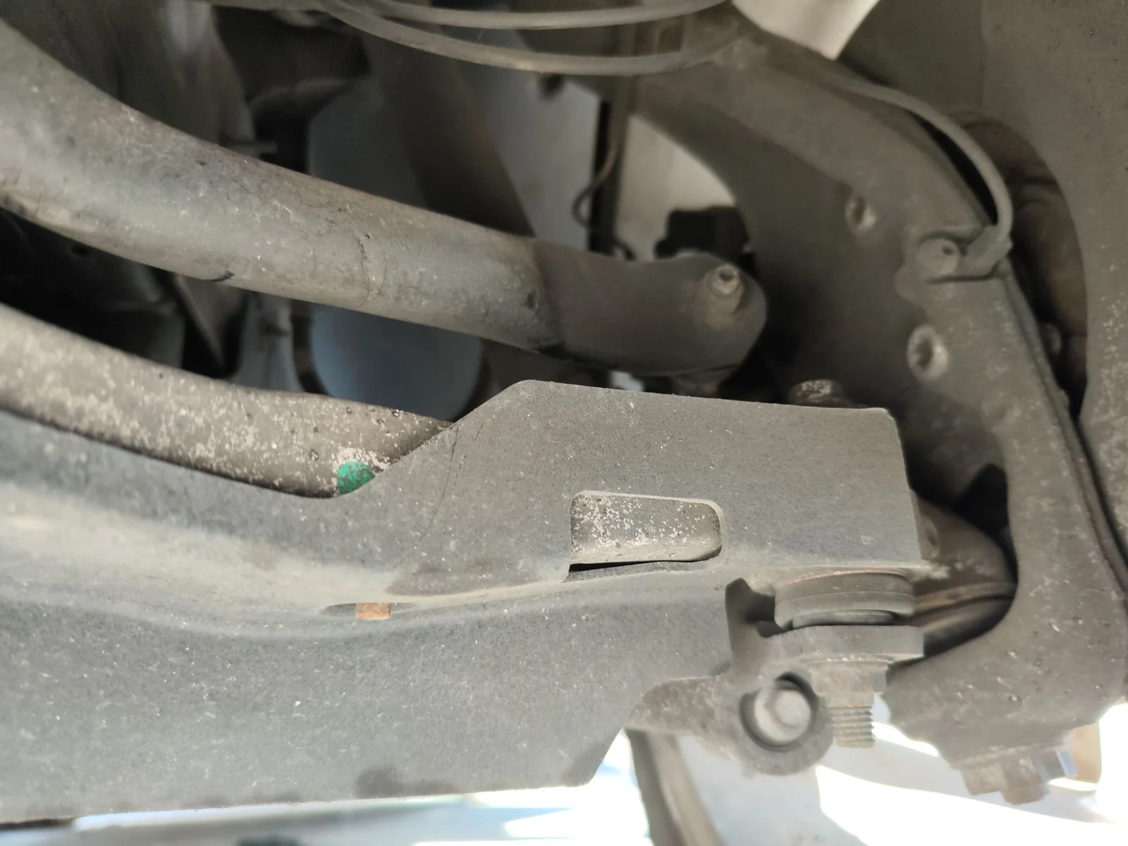 Foto de MANGUETA DELANTERA IZQUIERDA JAGUAR XE 2.0 Turbo CAT (200 CV / 147 KW)