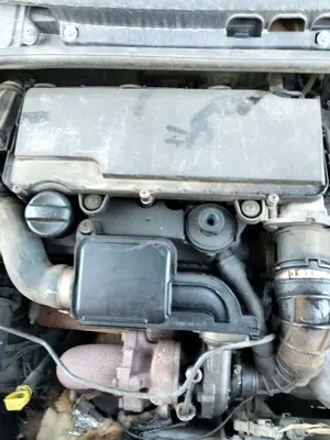Foto de CAJA FILTRO AIRE CITROEN C3 1.4 HDi (68 CV / 50 KW)