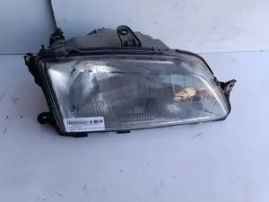 Foto de FARO DERECHO PEUGEOT 306 3/5 PT. (S1)(01.1993) 1.9 Turbodiesel CAT (90 CV / 66 KW) referencia 203245