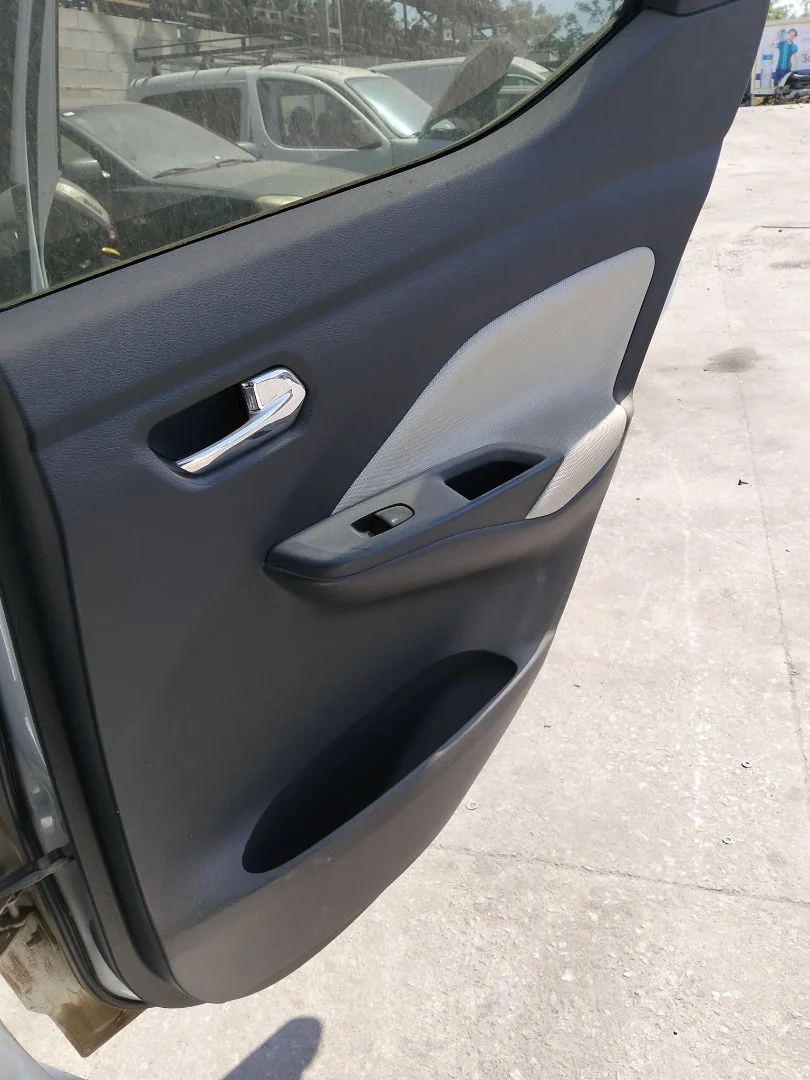 Foto de GUARNECIDO PUERTA TRASERA DERECHA NISSAN MICRA (K14) 1.0 12V CAT (71 CV / 52 KW) referencia 829005FA1E