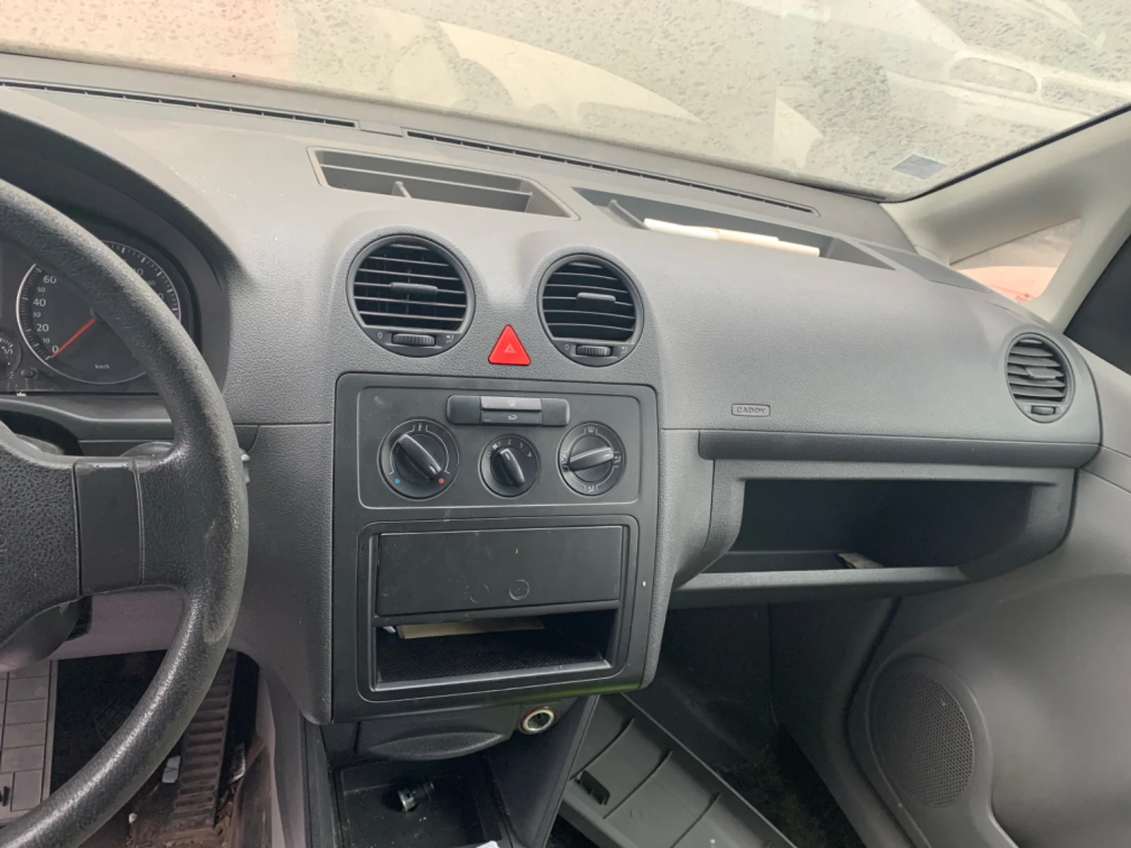 Foto de CALEFACCION ENTERA NORMAL VOLKSWAGEN CADDY (2K)(02.2004) 2.0 SDI (69 CV / 51 KW)