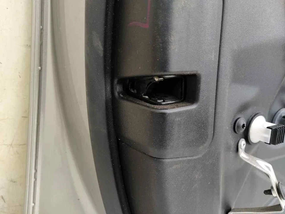 Foto de CERRADURA PUERTA DELANTERA IZQUIERDA PORSCHE PANAMERA (TIPO 970)