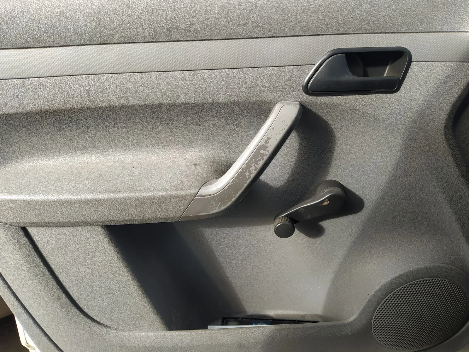 Foto de GUARNECIDO PUERTA DELANTERA IZQUIERDA VOLKSWAGEN CADDY (2K)(02.2004) 1.9 TDI (105 CV / 77 KW)