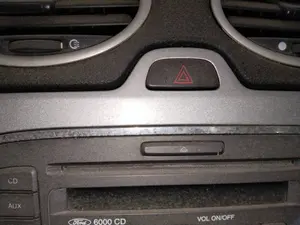 Foto de WARNING FORD FOCUS SPORTBREAK (CAP) 1.6 TDCi CAT (90 CV / 66 KW)