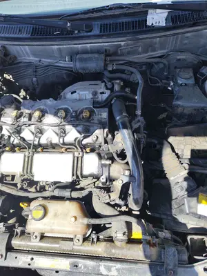 Foto de MOTOR COMPLETO TOYOTA COROLLA (E11) 2.0 Turbodiesel CAT (90 CV / 66 KW) referencia 1CDFTV foto 2