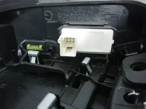 Foto de MANDO ELEVALUNAS TRASERO IZQUIERDO CITROEN C5 AIRCROSS 1.2 12V e-THP / PureTech (131 CV / 96 KW) referencia 98044803ZD foto 2