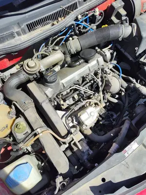 Foto de MOTOR COMPLETO VOLKSWAGEN GOLF IV BERLINA (1J1)(10.1997) 1.9 TDI (90 CV / 66 KW) referencia ALH foto 2