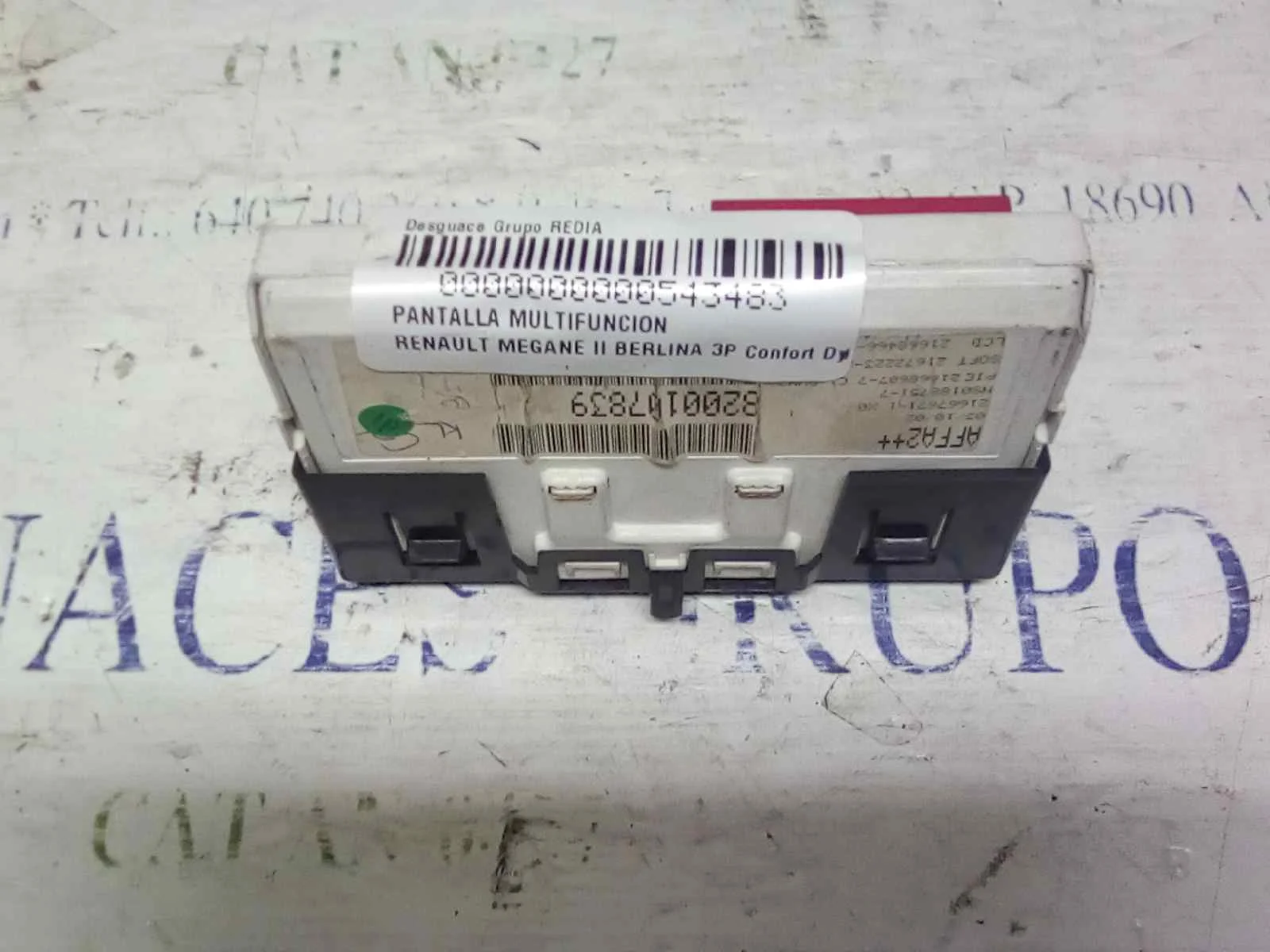 Foto de PANTALLA MULTIFUNCION RENAULT MEGANE II BERLINA 3P 1.4 16V CAT (82 CV / 60 KW) referencia 8200107839