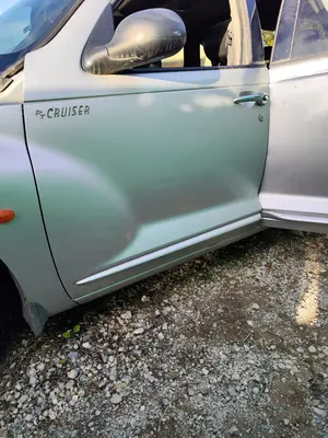 Foto de PUERTA DELANTERA IZQUIERDA CHRYSLER PT CRUISER 2.2 CRD CAT (121 CV / 89 KW)