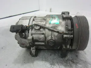 Foto de COMPRESOR AIRE ACONDICIONADO VOLKSWAGEN GOLF IV BERLINA (1J1)(10.1997) referencia 1J0820803F foto 2