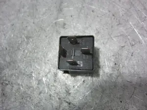 Foto de RELE AUDI A5 COUPE (8T) referencia 4H0951253A foto 3