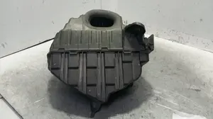 Foto de CAJA FILTRO AIRE RENAULT CLIO III 1.2 16V (75 CV / 55 KW) referencia 8200517765