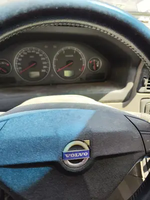 Foto de CUADRO INSTRUMENTOS VOLVO S60 BERLINA 2.4 Diesel (126 CV / 93 KW)