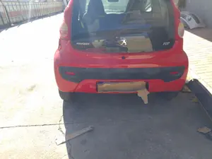 Foto de PARAGOLPES TRASERO PEUGEOT 107 1.0 CAT (384F) (68 CV / 50 KW) foto 3