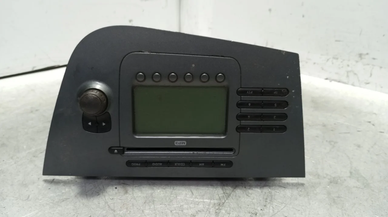 Foto de SISTEMA AUDIO / RADIO CD SEAT LEON (1P1) 2.0 TDI (170 CV / 125 KW) referencia 1P1035186B