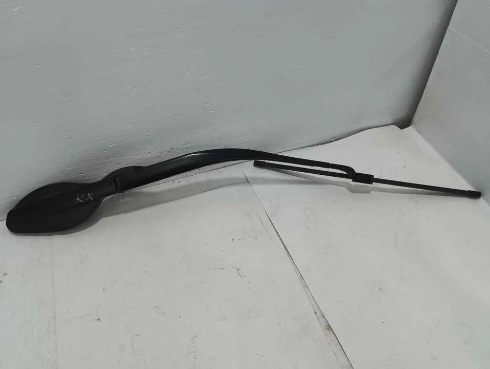 Foto de BRAZO LIMPIA DELANTERO DERECHO LEXUS RX (GGL1/GYL1) referencia W000063279