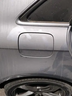 Foto de TAPA EXTERIOR COMBUSTIBLE AUDI A4 BERLINA (8K2) 2.0 16V TDI (143 CV / 105 KW)