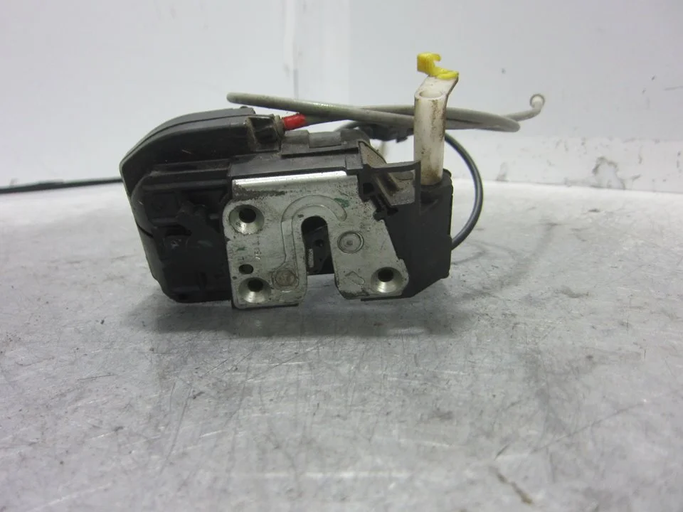 Foto de CERRADURA PUERTA DELANTERA IZQUIERDA NISSAN NOTE (E11E) 1.4 CAT (88 CV / 65 KW) referencia 805013VV1A