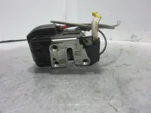 Foto de CERRADURA PUERTA DELANTERA IZQUIERDA NISSAN NOTE (E11E) 1.4 CAT (88 CV / 65 KW) referencia 805013VV1A