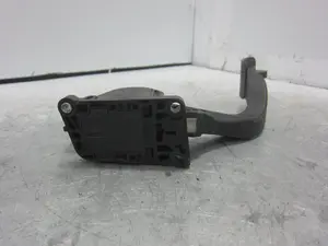 Foto de POTENCIOMETRO PEDAL CITROEN GRAND C4 PICASSO 1.6 16V HDi FAP (109 CV / 80 KW) referencia 9654725380 foto 3