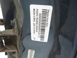 Foto de PUERTA TRASERA DERECHA MAZDA 5 BERLINA (CR) 2.0 Diesel CAT (143 CV / 105 KW) foto 5