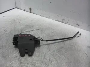 Foto de CERRADURA MALETERO / PORTON BMW SERIE 3 BERLINA (E46) 3.0 24V Turbodiesel CAT (184 CV / 135 KW) referencia 8196401 foto 3